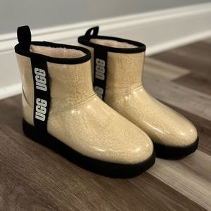 UGG CLASSIC CLEAR MINI